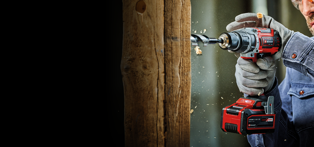 Header image of a man using the drill screw.